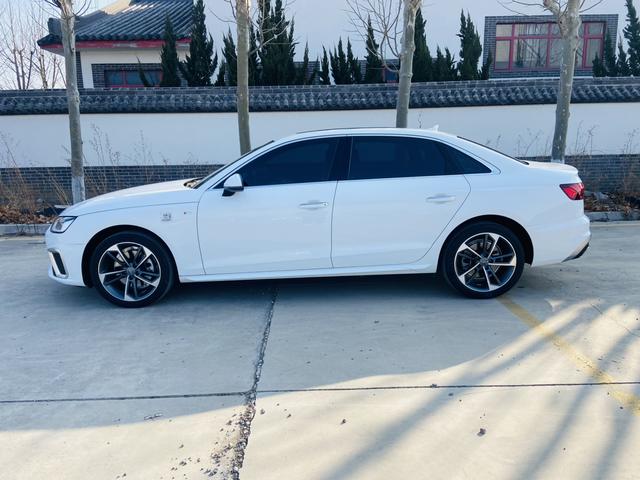 Audi A4 2020 thumb 3