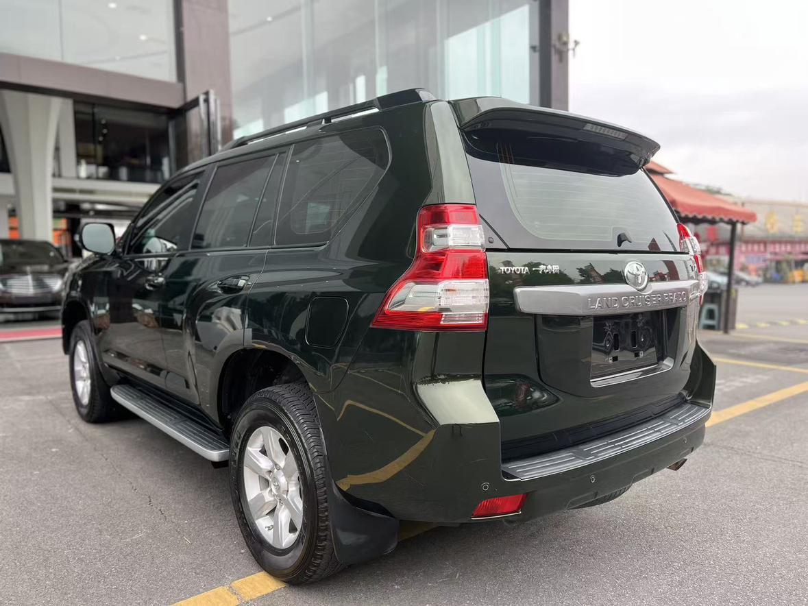 Toyota Land Cruiser Prado 2016 thumb 3