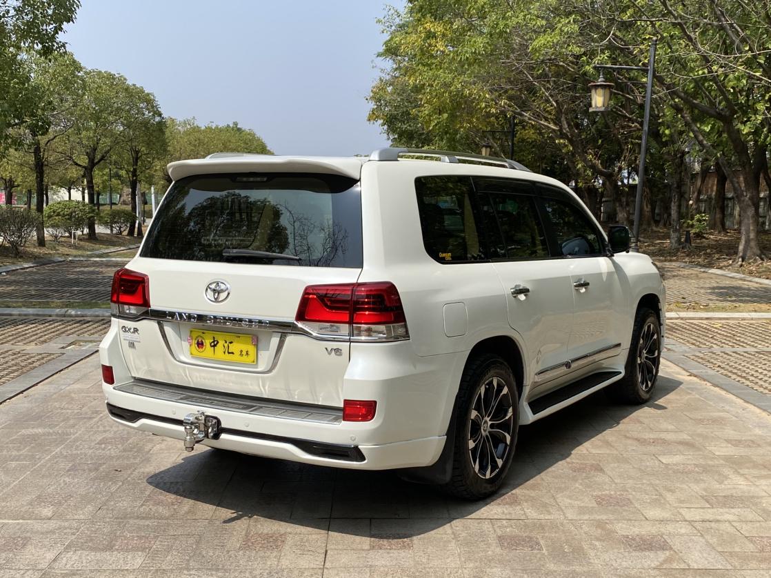Toyota Land Cruiser 2017 thumb 4