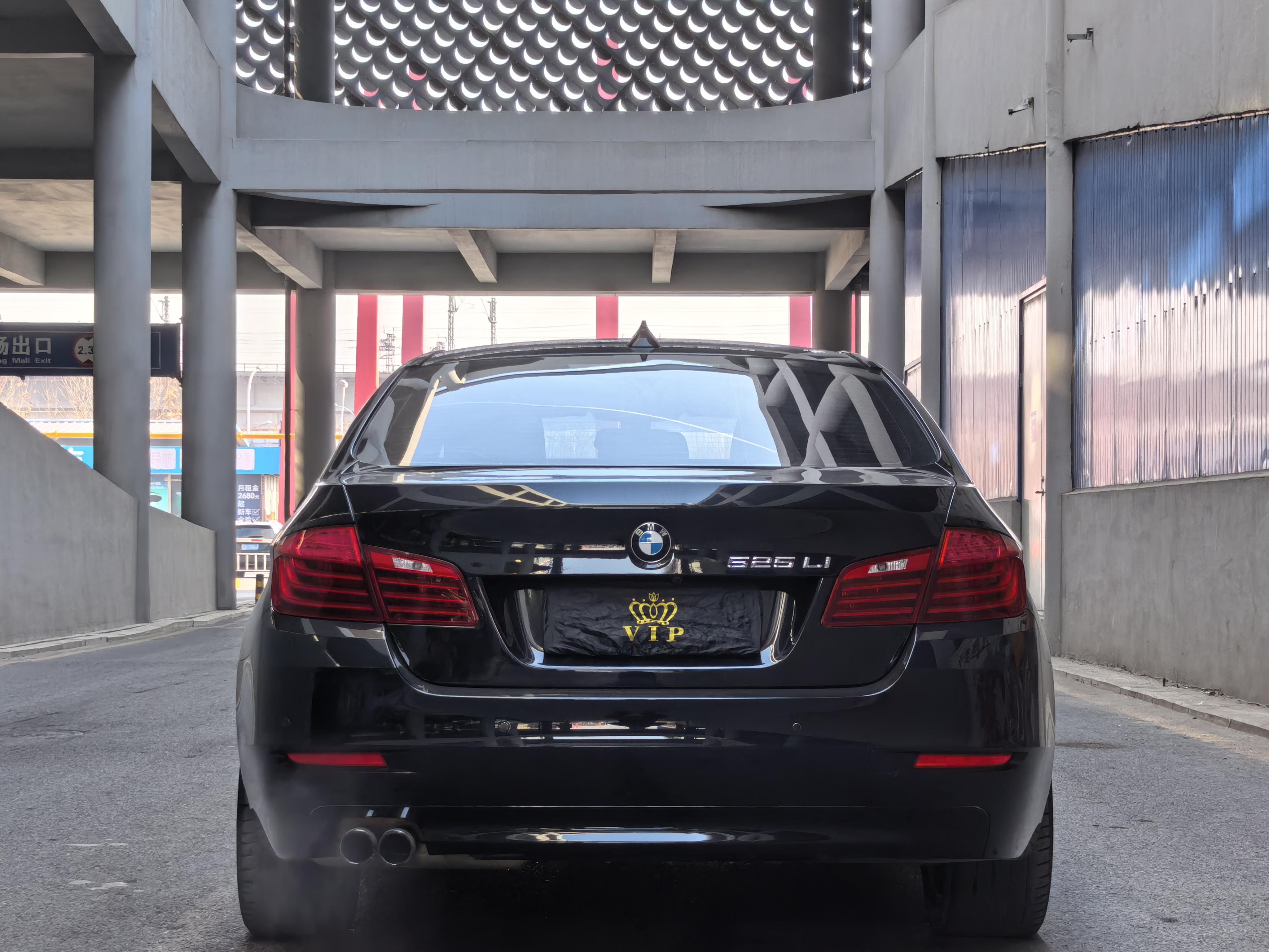 BMW 5 серии 2017 thumb 3