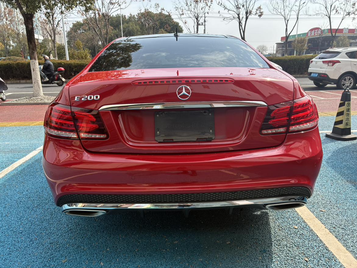 Mercedes-Benz E-Class 2015 thumb 12