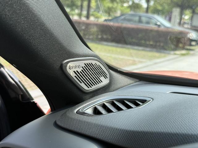 Lynk & Co 03 2022 thumb 3