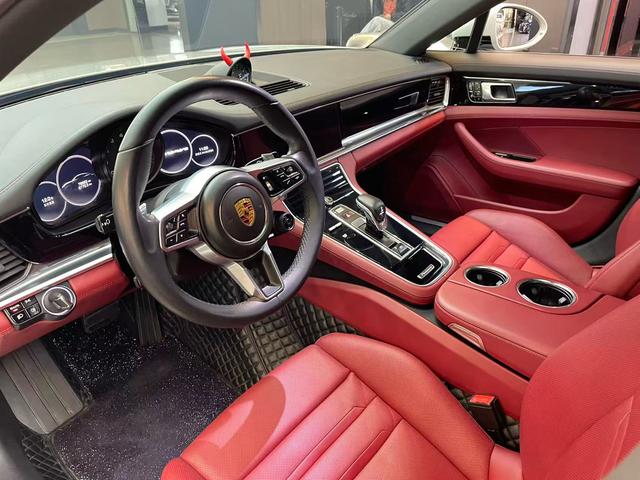 Porsche Panamera 2019 thumb 4