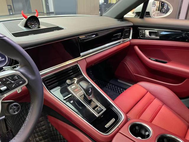 Porsche Panamera 2019 thumb 5