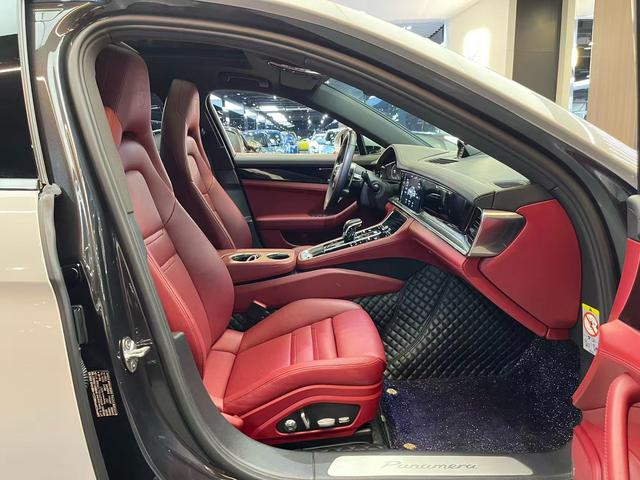Porsche Panamera 2019 thumb 11