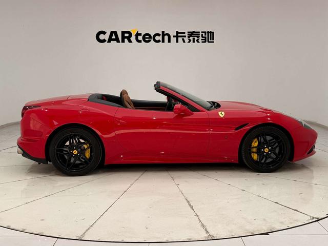 Ferrari California T 2015 thumb 6