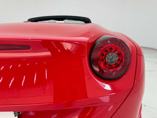 Ferrari California T 2015 thumb 8