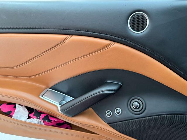 Ferrari California T 2015 thumb 9