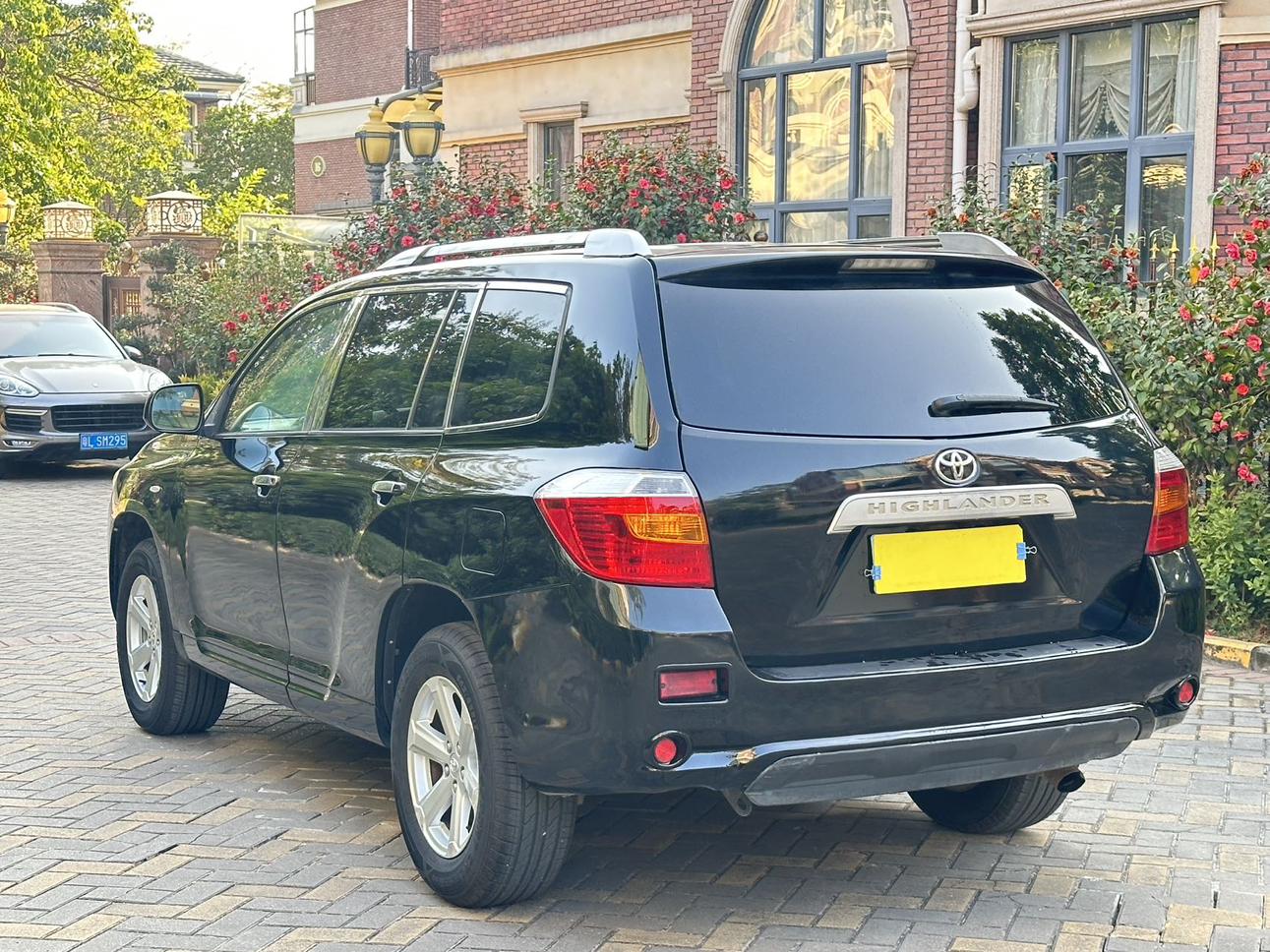 Toyota Highlander 2010 thumb 2
