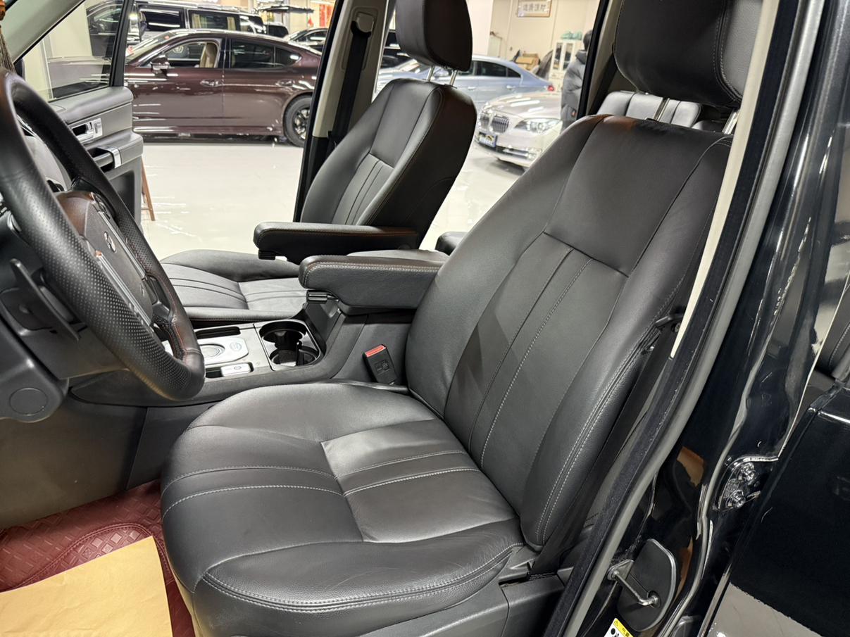 Land Rover Discovery 2014 thumb 10
