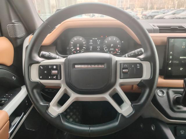 Land Rover Defender 2024 thumb 6