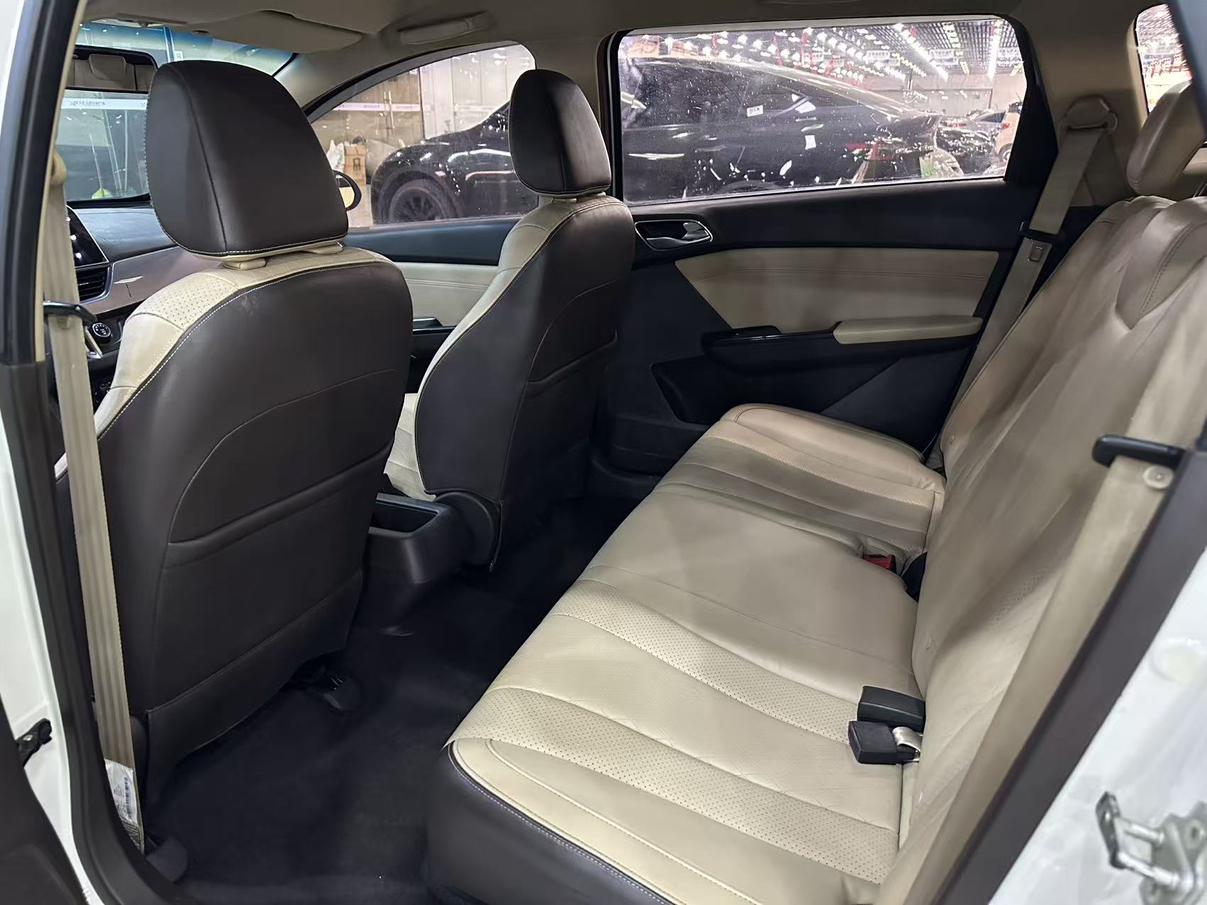 Baojun 310W 2018 thumb 7
