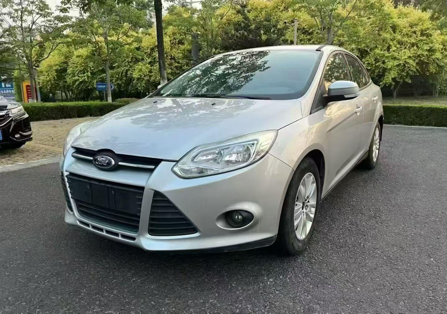 Ford Focus ST 2014 thumb 8