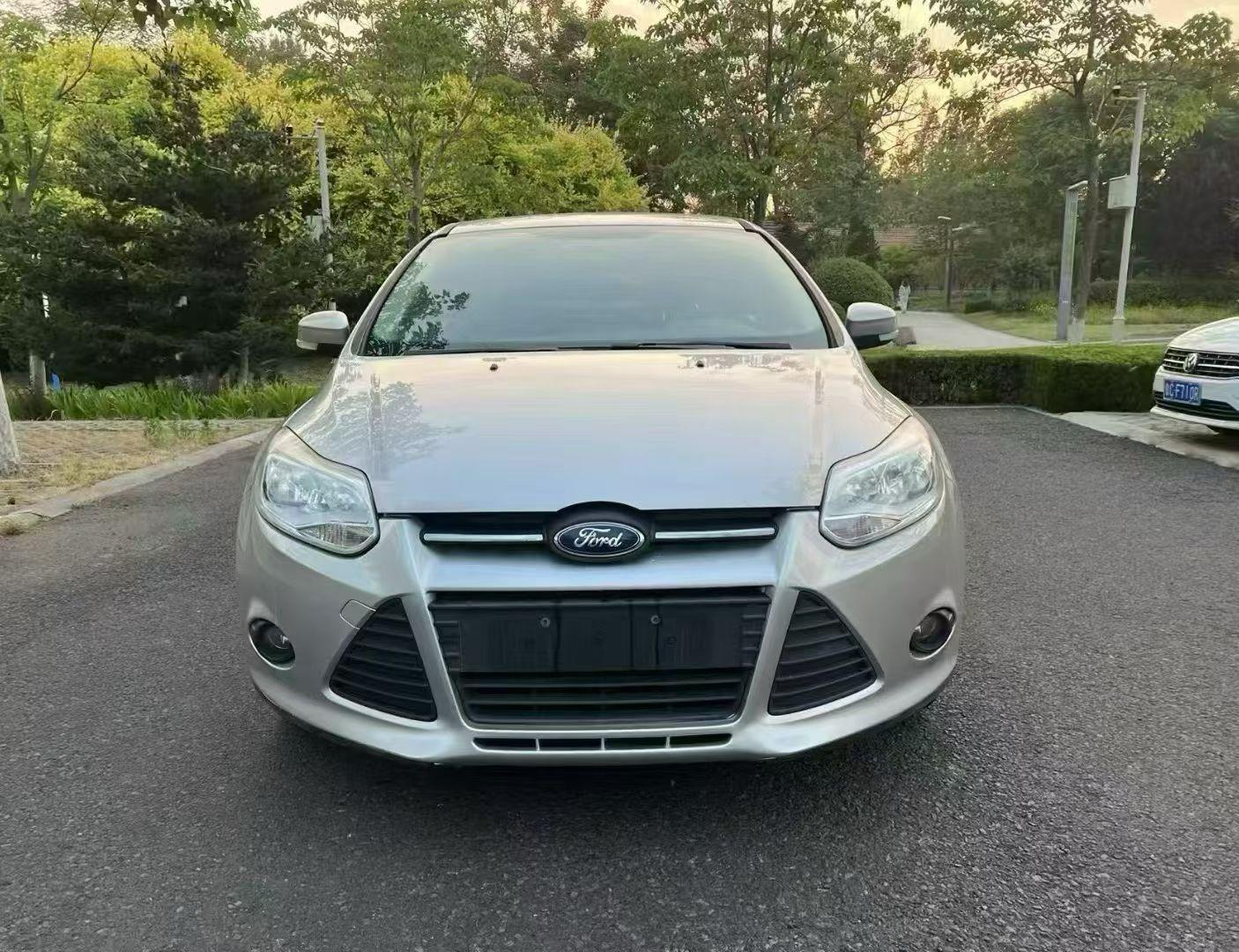 Ford Focus ST 2014 thumb 9