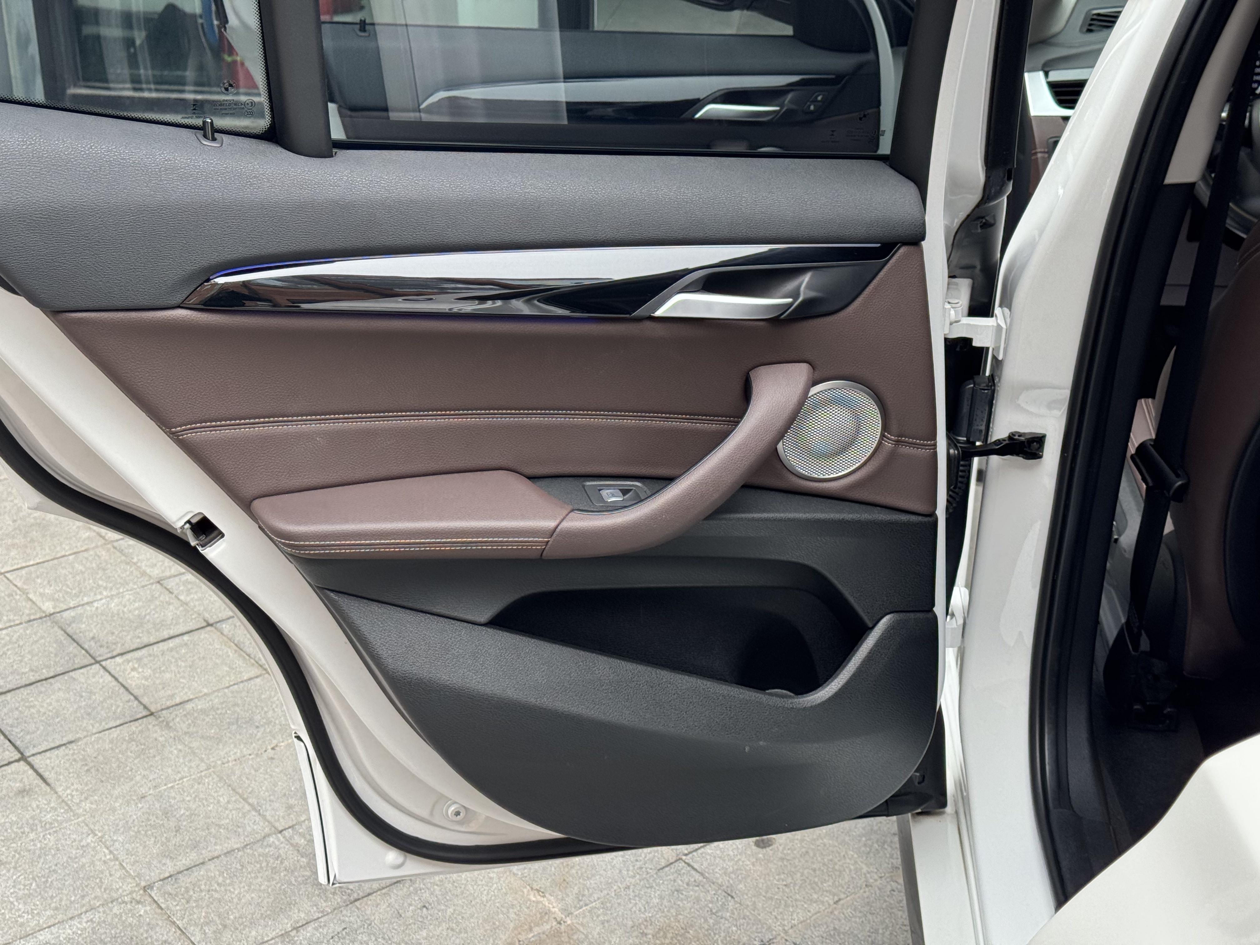 BMW X2 2023 thumb 8