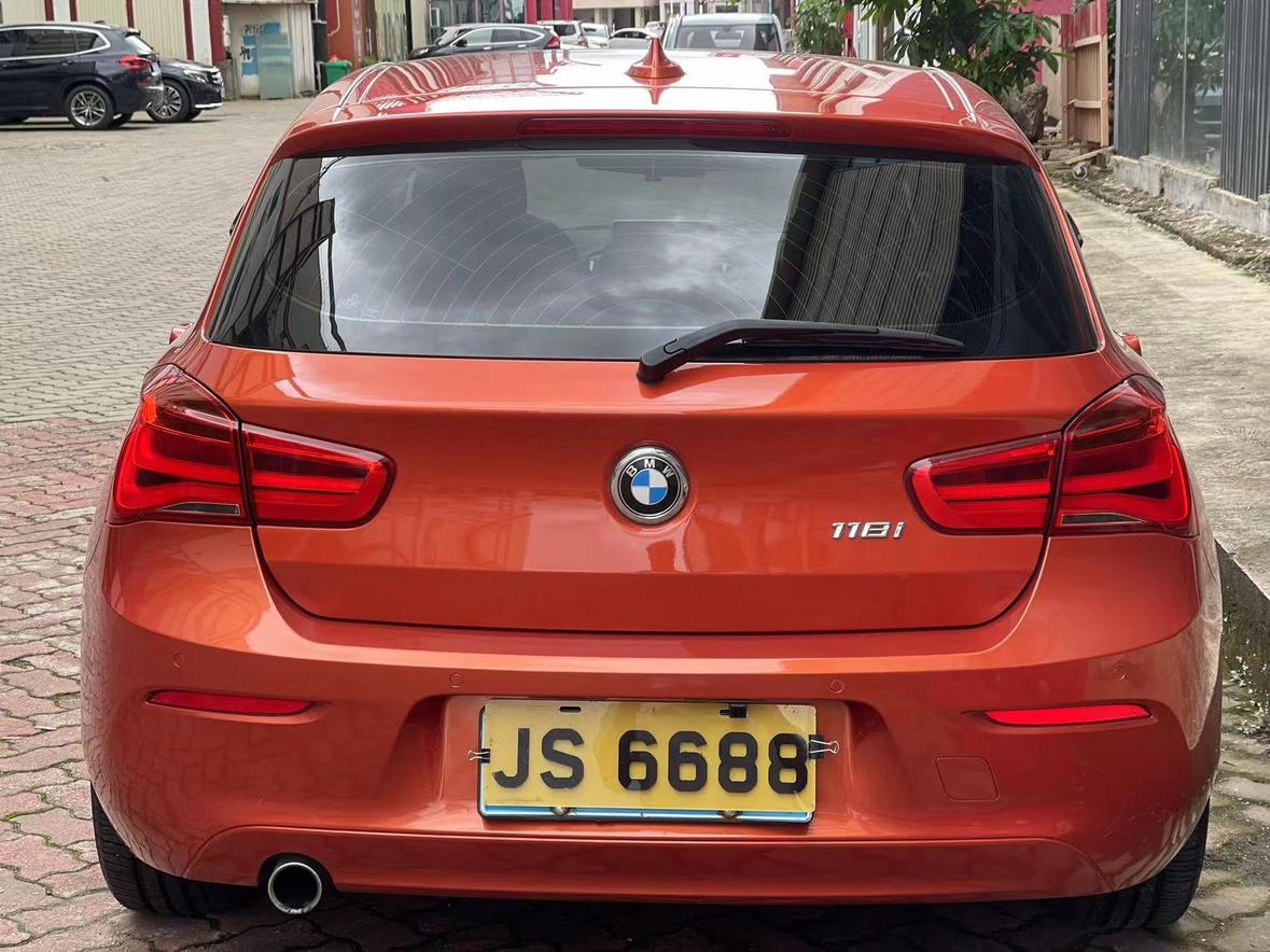 BMW 1 серии 2016 thumb 3