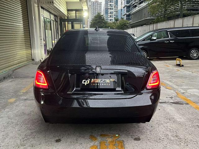 Rolls-Royce Ghost 2021 thumb 3