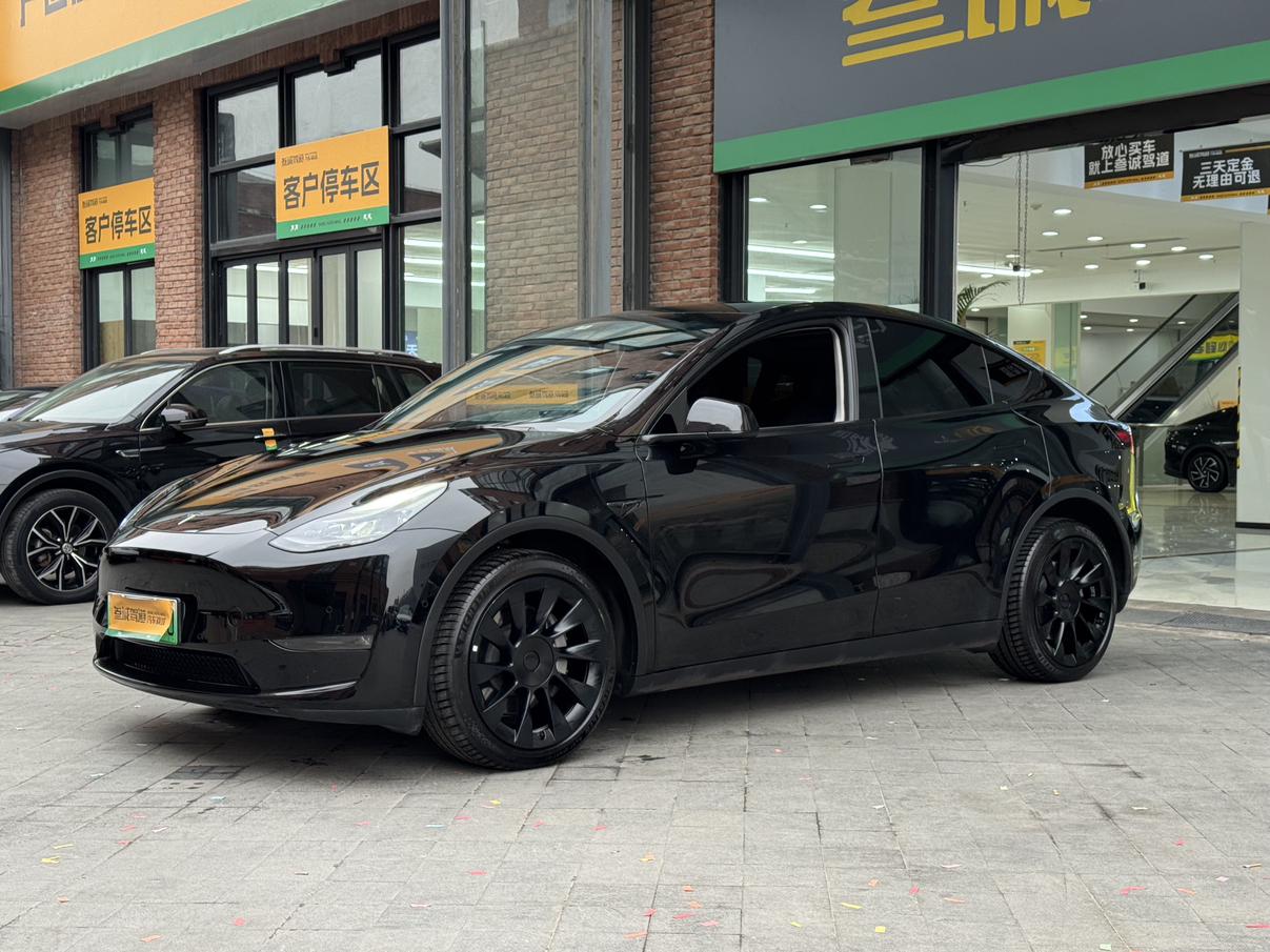 Tesla Model Y 2022 thumb 10