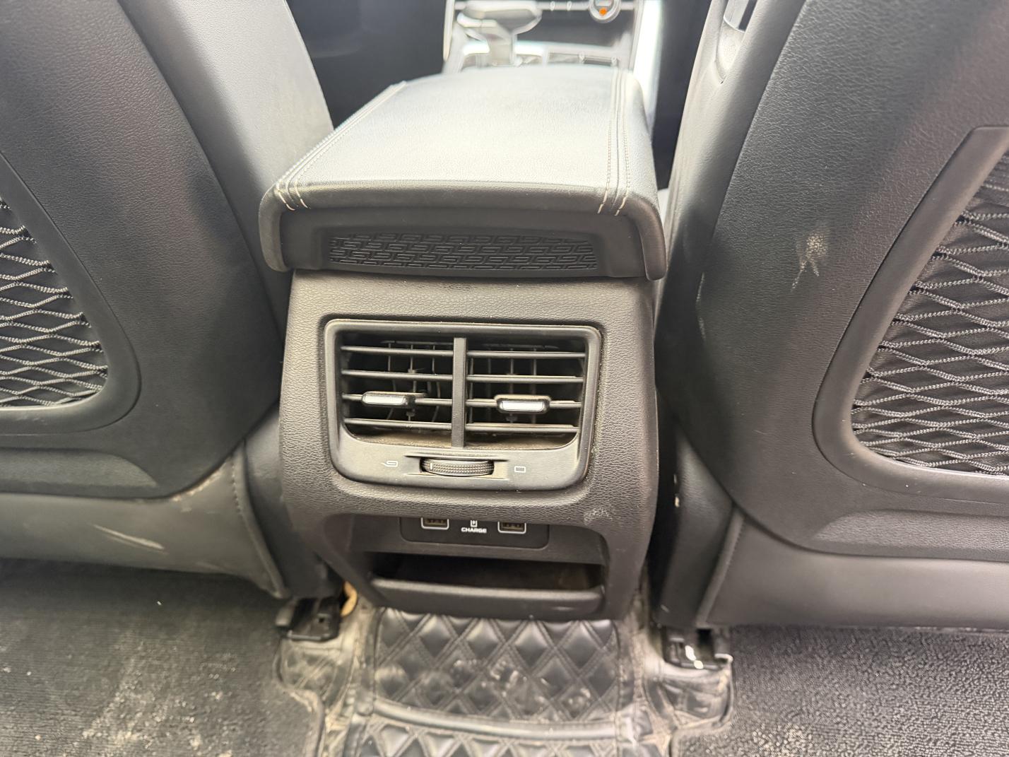 Geely Xingyue 2019 thumb 7