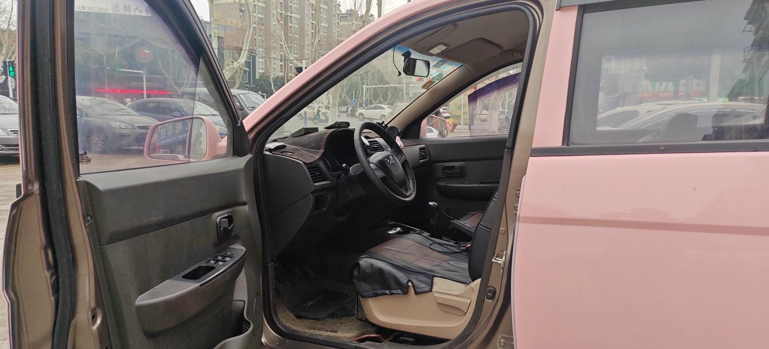 Wuling Hong Guang 2016 thumb 10