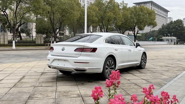Volkswagen Arteon 2020 thumb 3