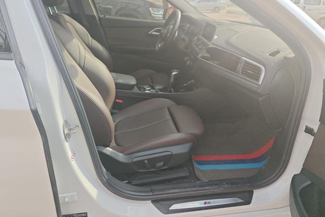 BMW 1 серии 2019 thumb 4