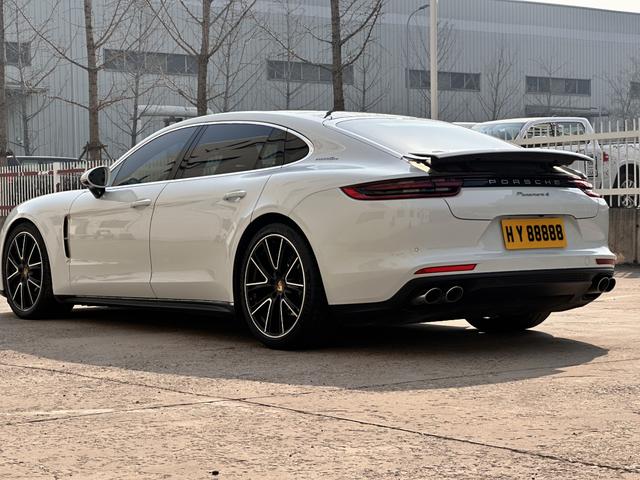 Porsche Panamera 2019 thumb 2