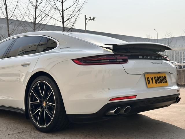Porsche Panamera 2019 thumb 6