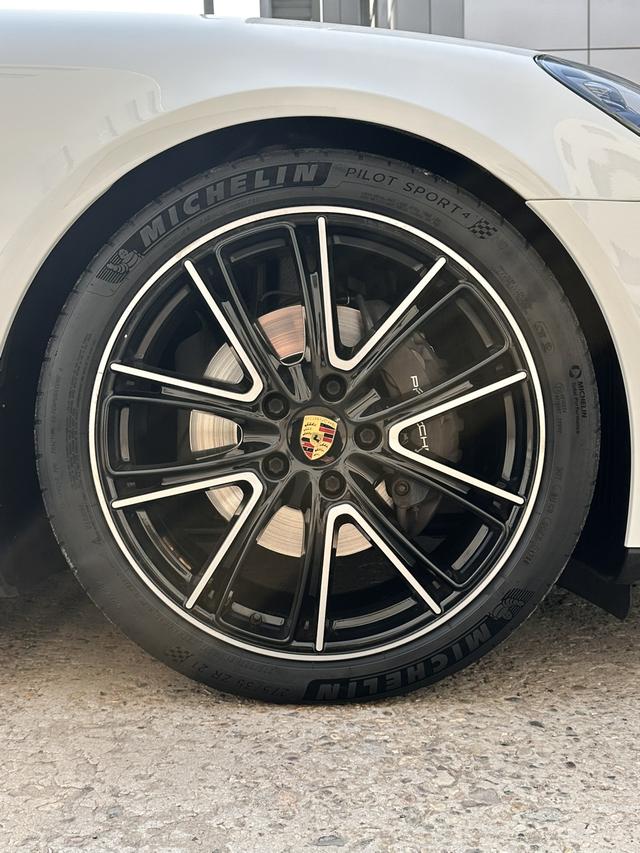 Porsche Panamera 2019 thumb 8