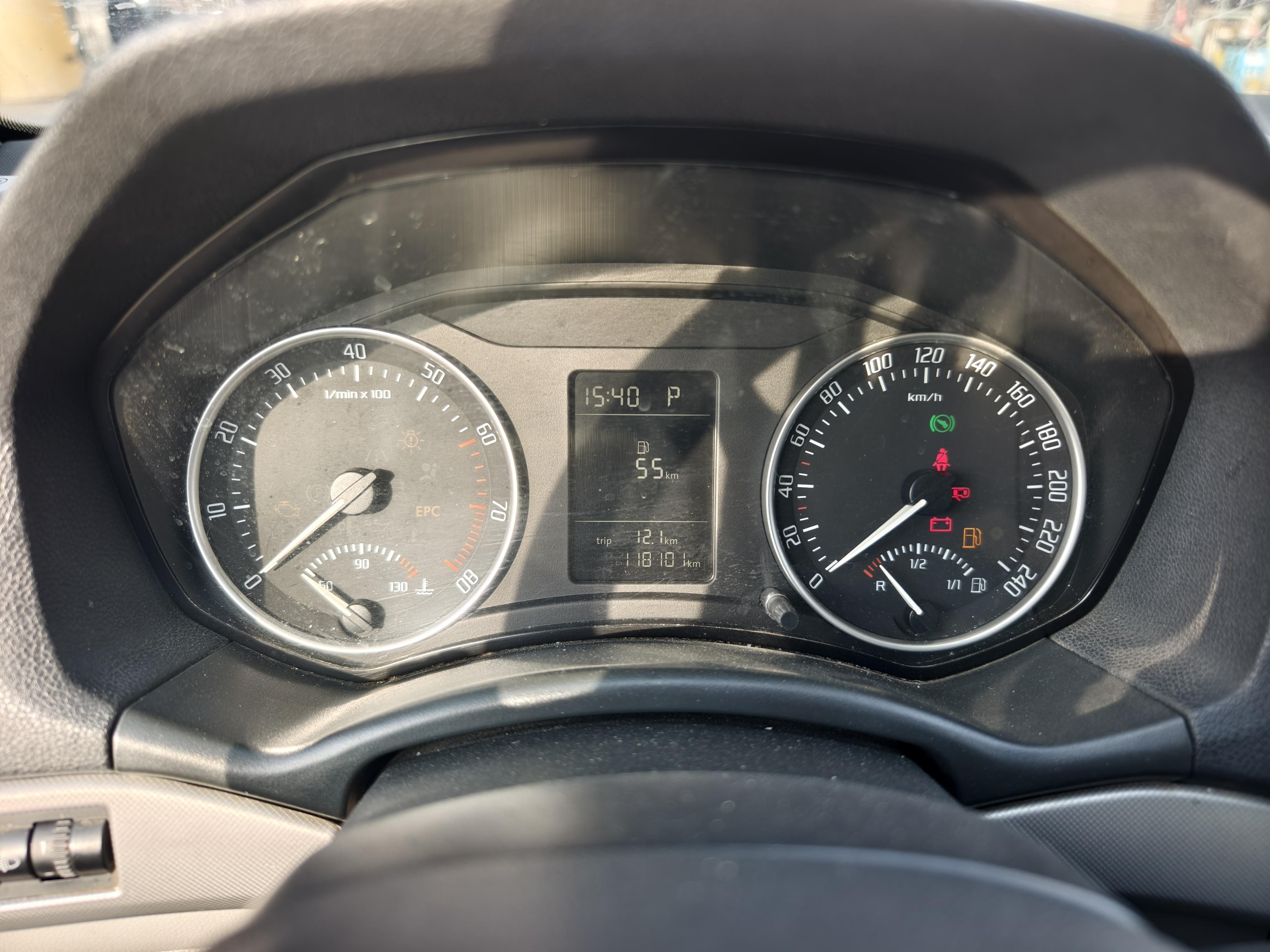Skoda Octavia 2014 thumb 7