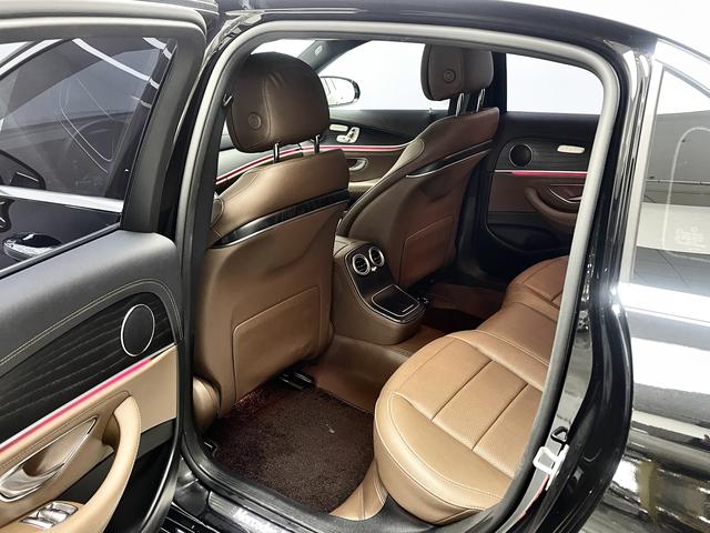 Mercedes-Benz E-Class 2023 thumb 10