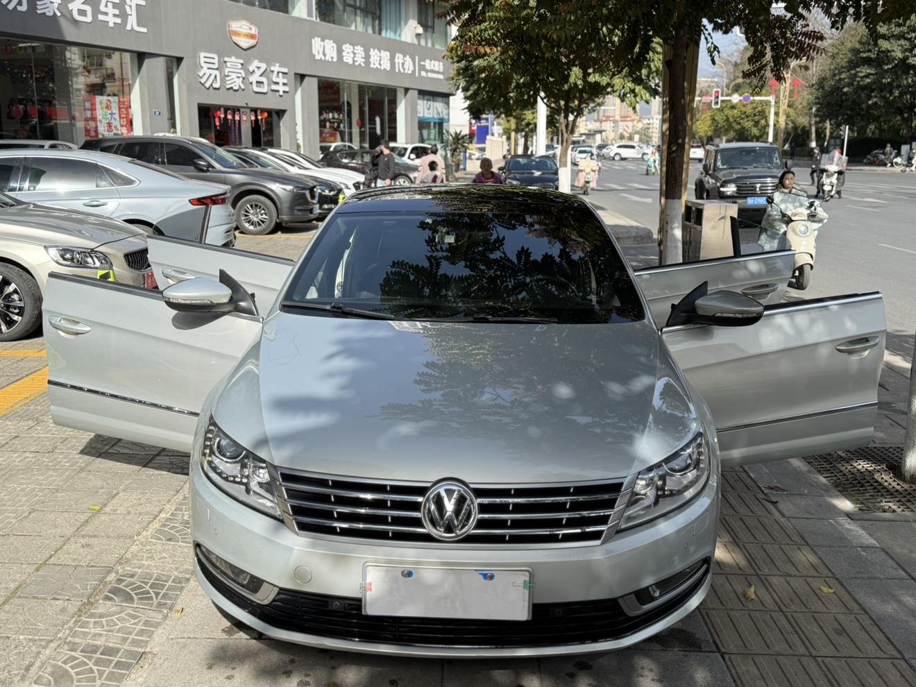 Volkswagen Arteon 2017 thumb 9