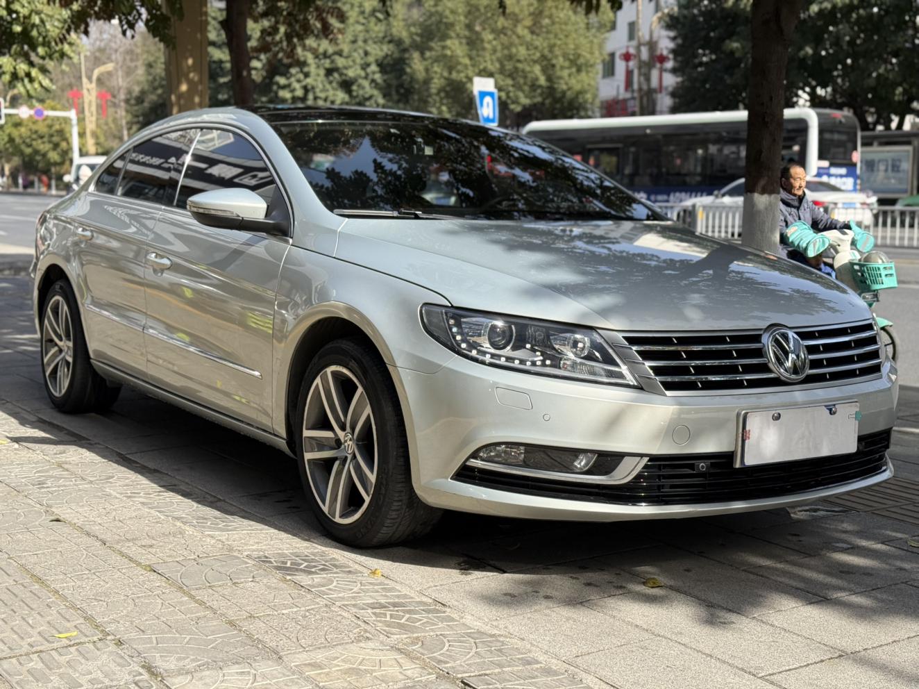 Volkswagen Arteon 2017 thumb 10