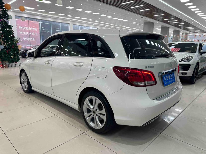 Mercedes-Benz B-Класс 2018 thumb 2