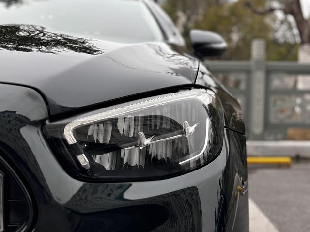 Mercedes-Benz E-Class 2021 thumb 3