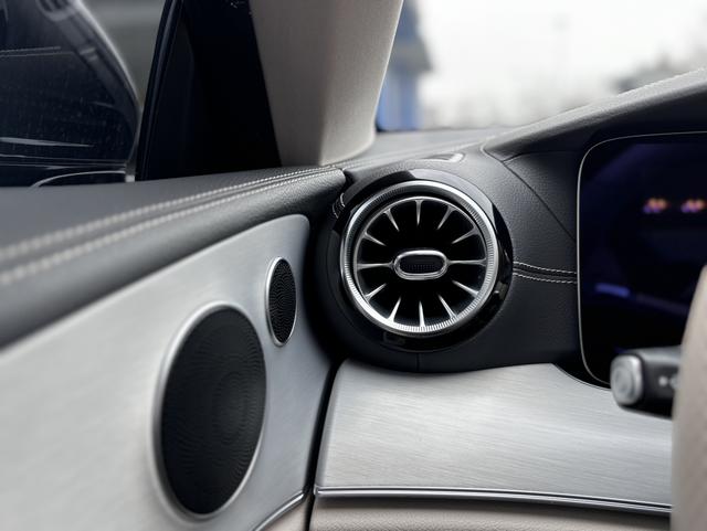 Mercedes-Benz E-Class 2021 thumb 12
