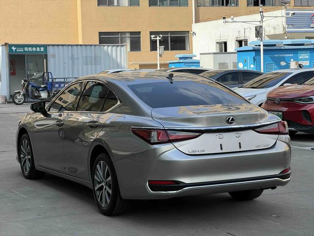 Lexus ES 2021 thumb 3