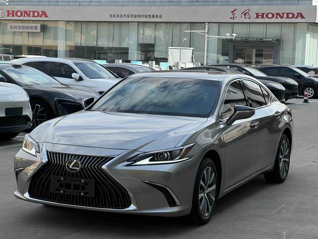 Lexus ES 2021 thumb 8