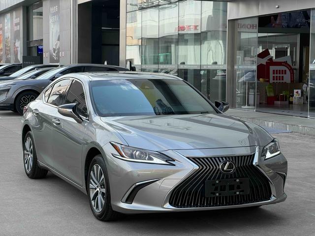 Lexus ES 2021 thumb 10