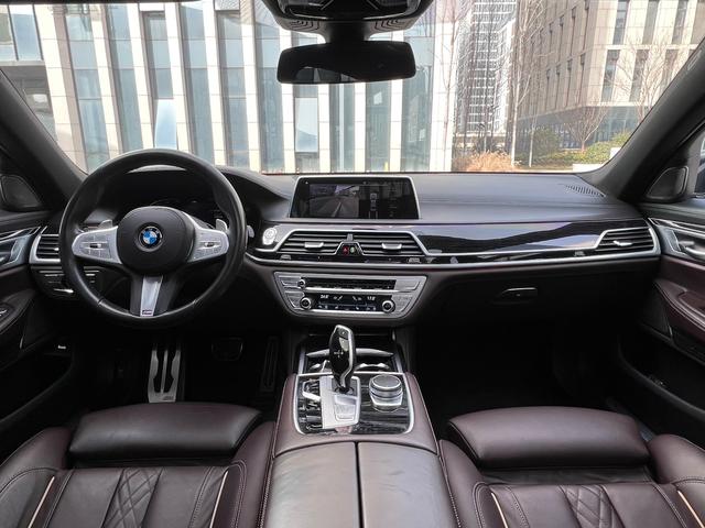 BMW 7 серии 2021 thumb 6