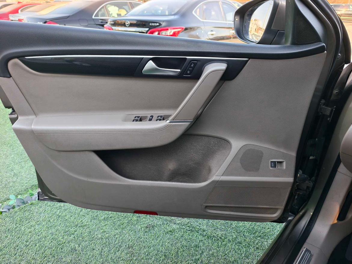 Volkswagen Magotan 2015 thumb 7