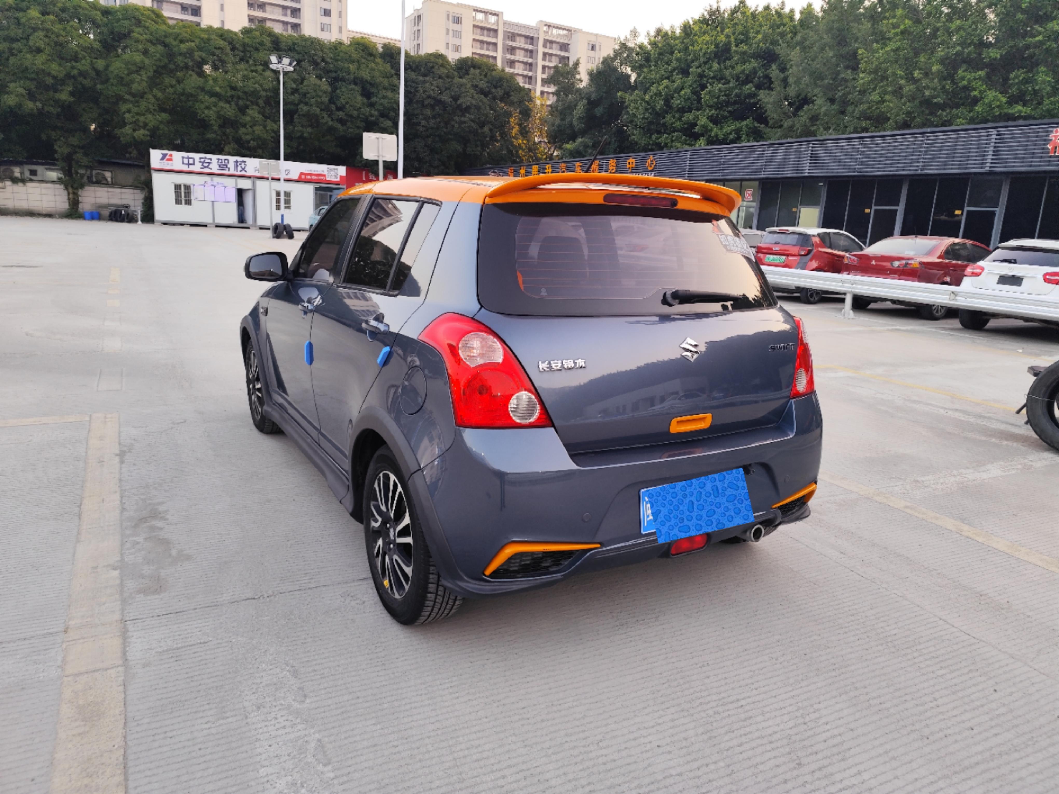 Suzuki SX4 2019 thumb 2