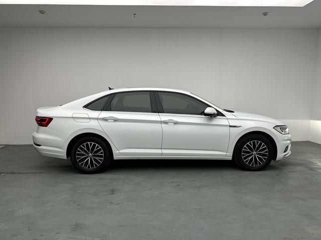 Volkswagen Sagitar 2021 thumb 5