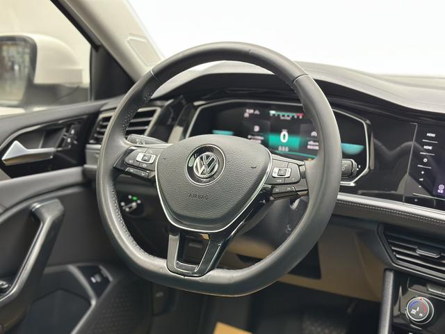 Volkswagen Sagitar 2021 thumb 8