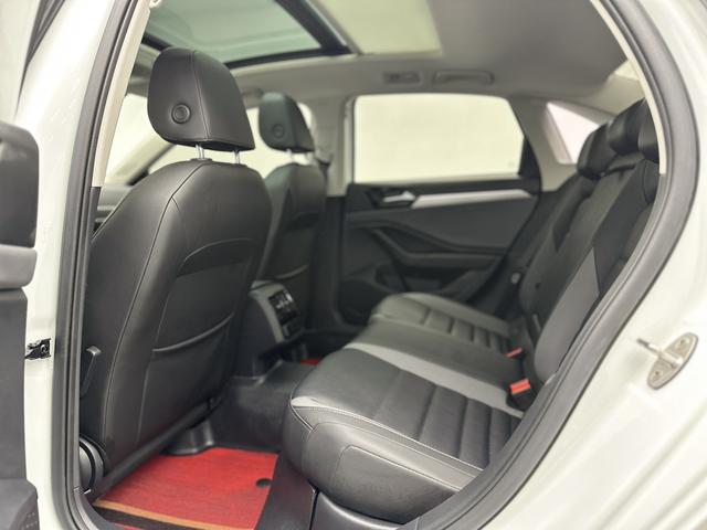 Volkswagen Sagitar 2021 thumb 10