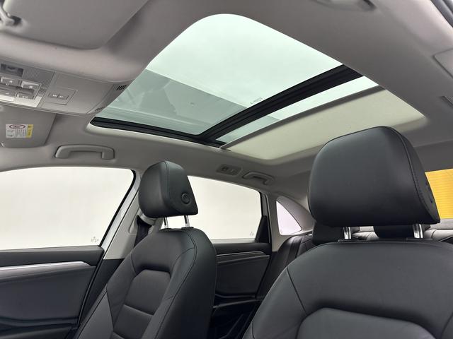Volkswagen Sagitar 2021 thumb 11
