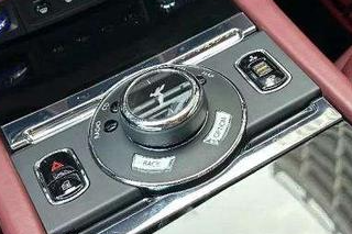 Rolls-Royce Wraith 2019 thumb 4