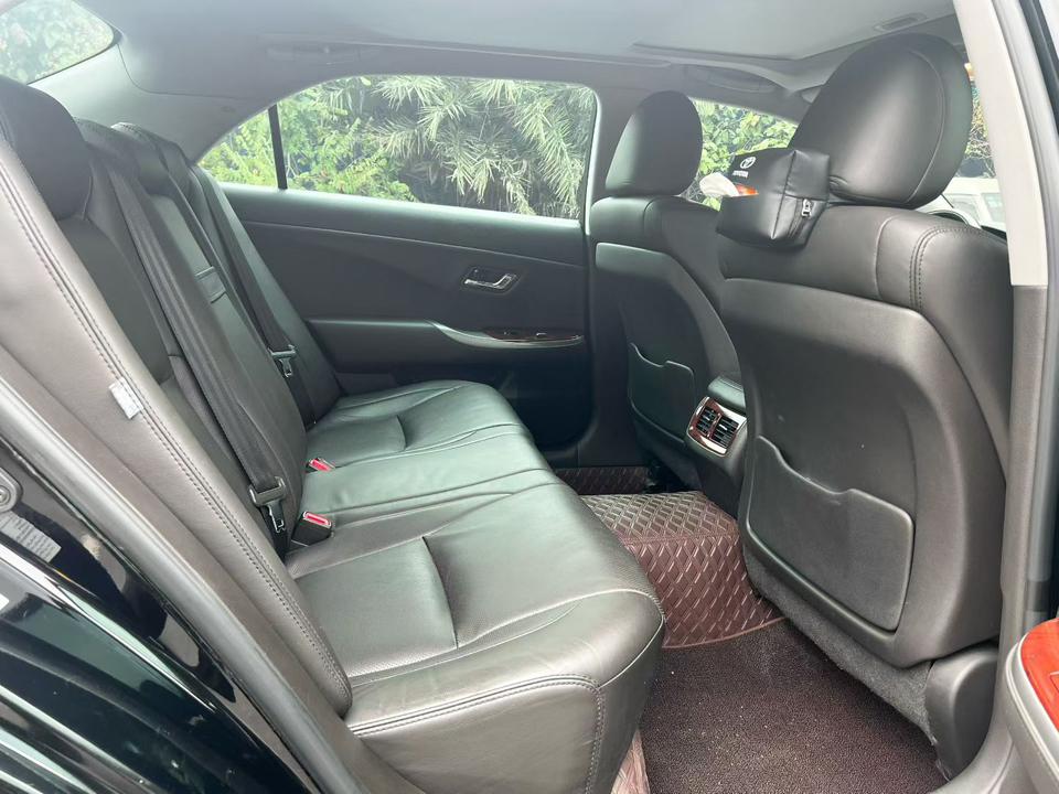 Toyota Crown 2014 thumb 7