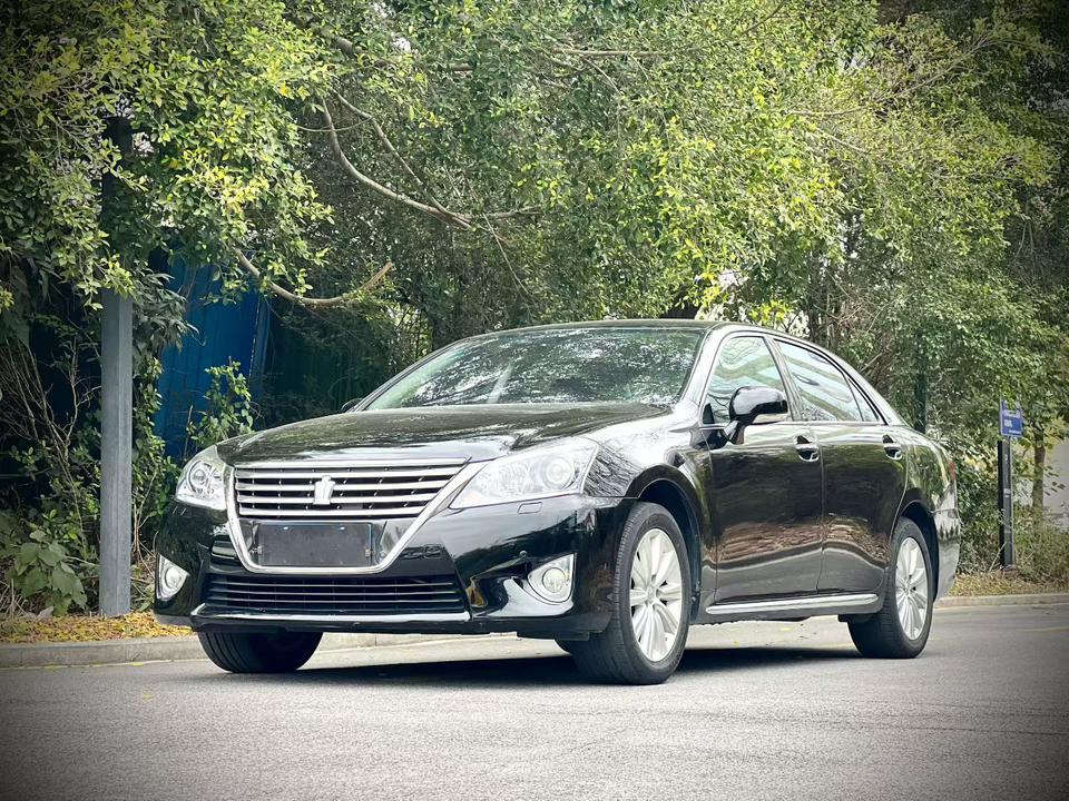 Toyota Crown 2014 thumb 8