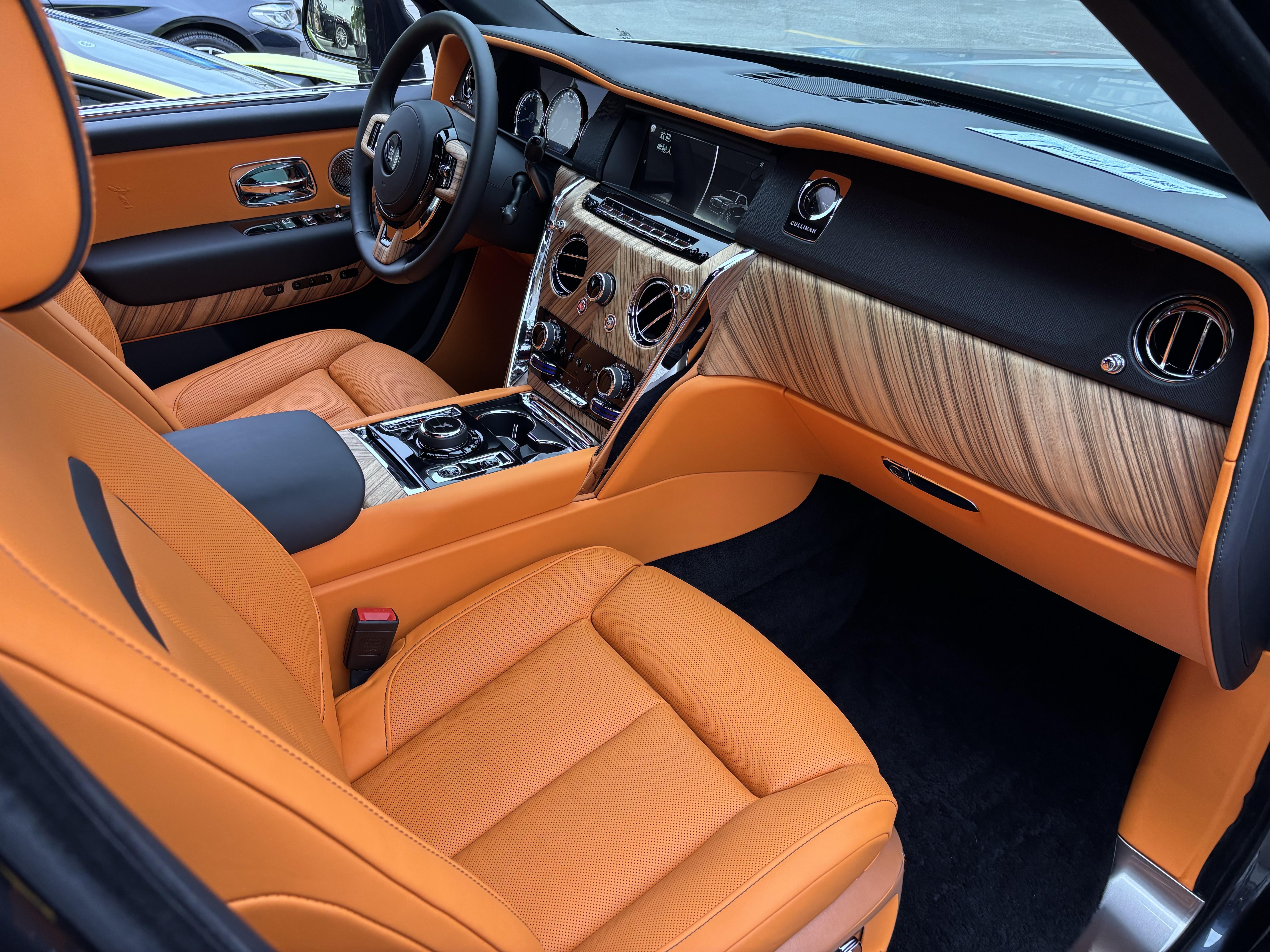 Rolls-Royce Cullinan 2023 thumb 4
